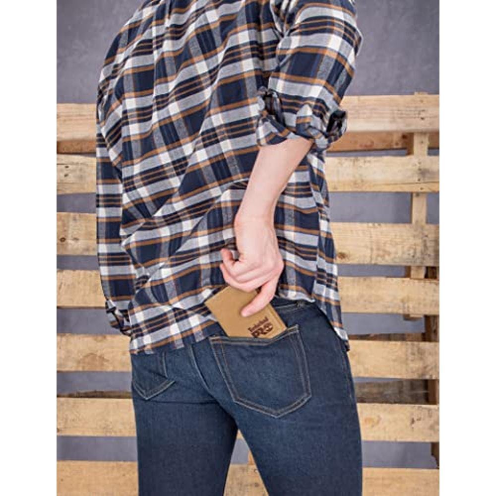 Timberland Men: Timberland PRO Men's Leather RFID Trifold – In Use
