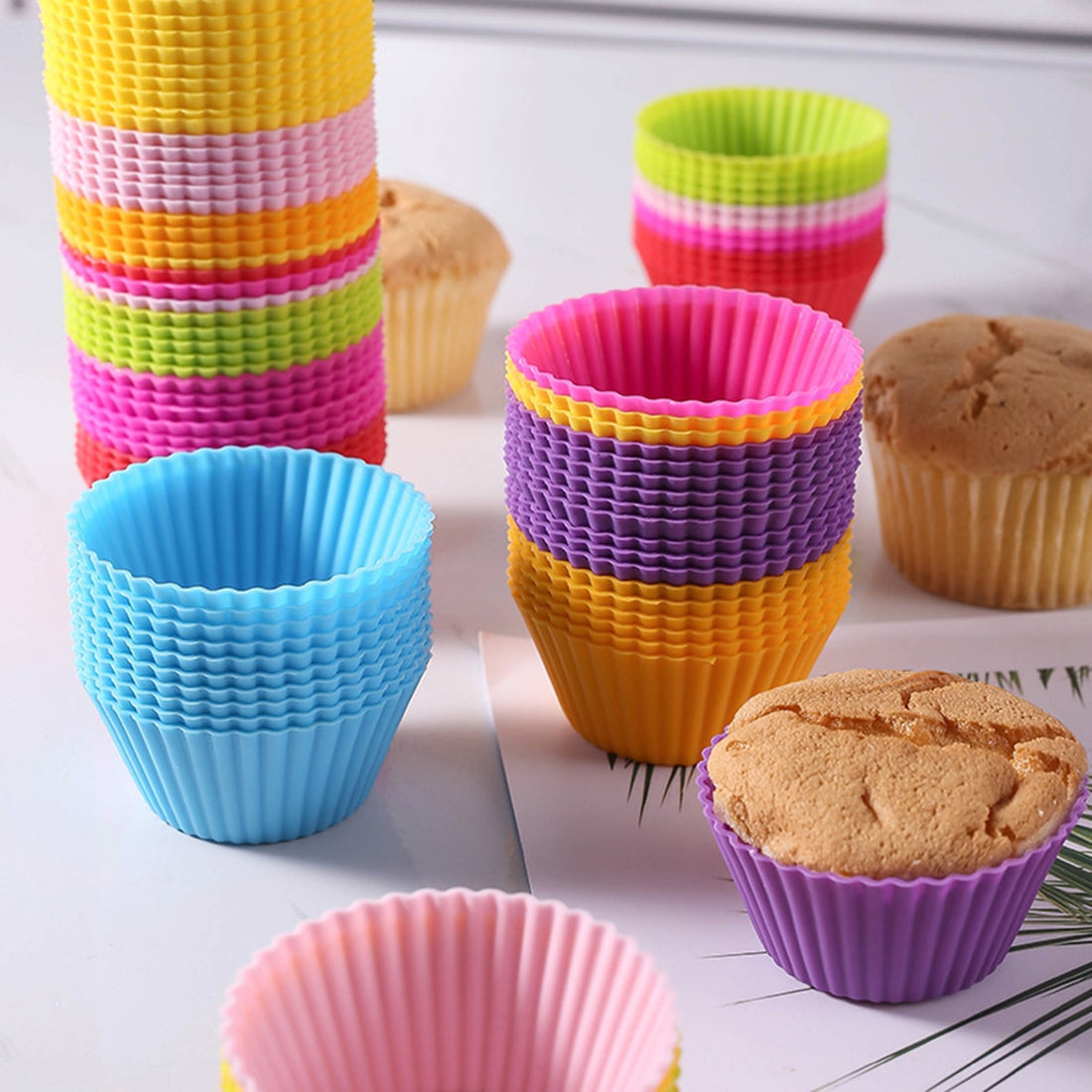 Silicone Round Cake Molds (8 Pieces) for Muffins and Cupcakes
