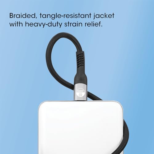 Manhattan Cable: Manhattan USB 4 Cable 6.6 ft – In Use