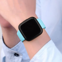 AK Silicone Bands Compatible with Fitbit Versa 2 / Fitbit Versa/Versa Lite/Versa SE Bands for Women Men, Classic Soft Straps Replacement Sport Wristbands for Fitbit Versa 2 Smart Watch