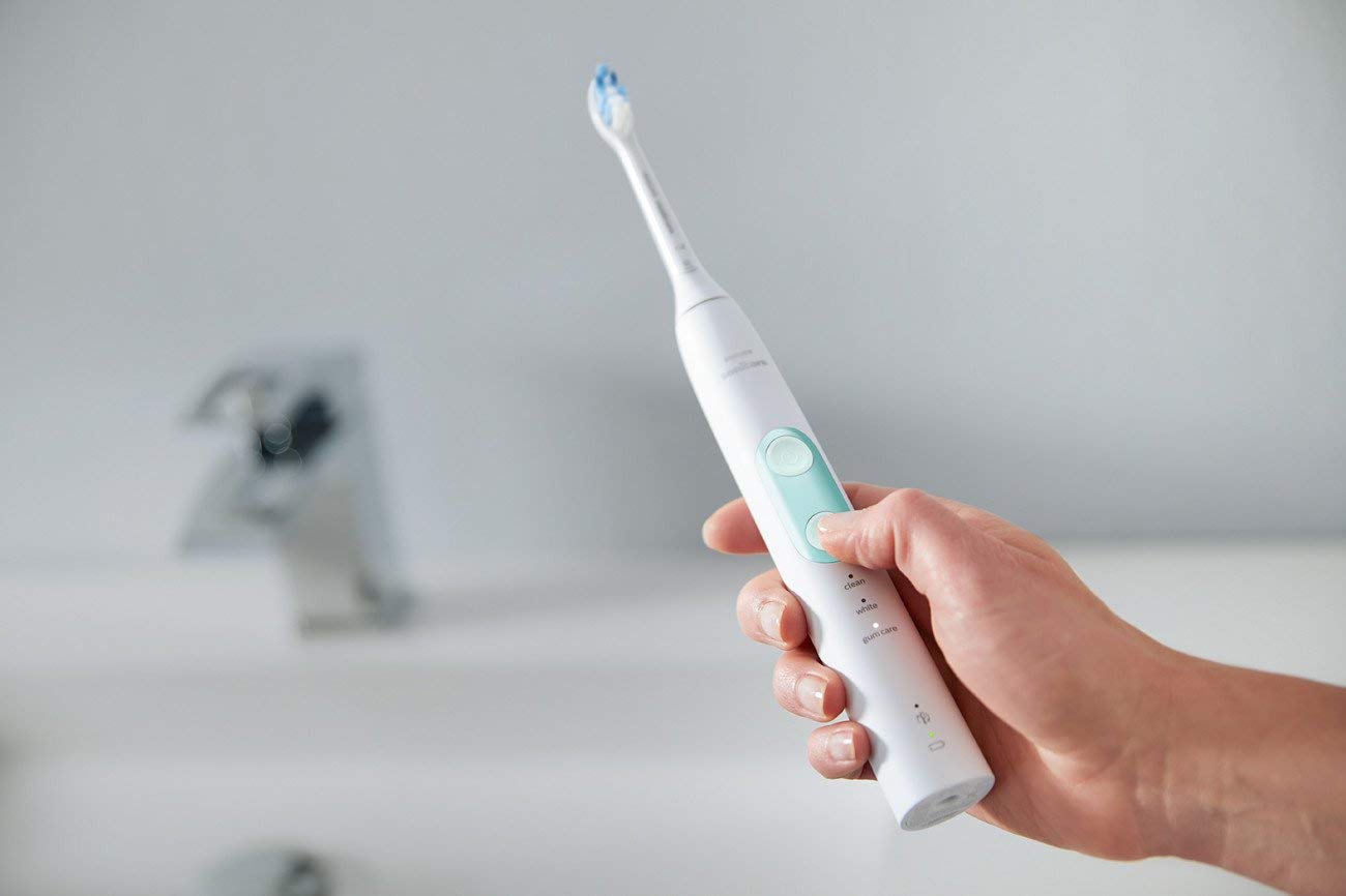 Philips Sonicare ProtectiveClean 5100 Plaque Control, Rechargeable electric toothbrush with pressure sensor, White Mint HX6857/11