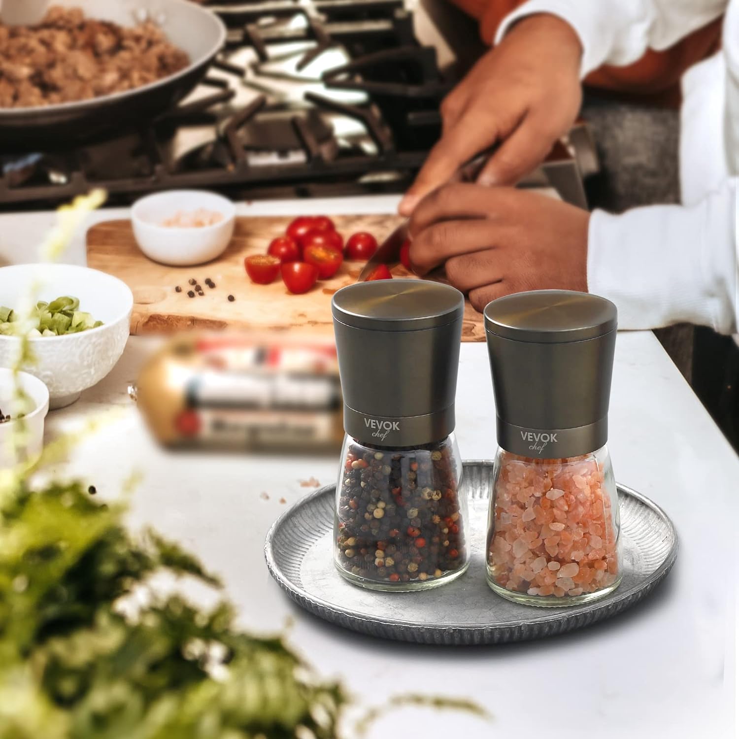 VEVOK CHEF Salt and Pepper Grinder Set Black Ceramic Spice Grinder with Adjustable Coarseness Pepper Mill Stainless Steel Salt Grinder Refillable Grinder Home Kitchen Gift