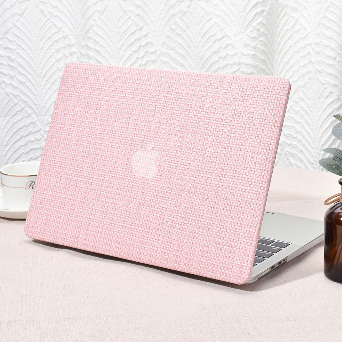 Seorsok Compatible with MacBook Pro 16 inch Case M2 2021 A2485,2023 A2780 M2,2023 A2991 M3,Elegant Leather Plastic Hard Case&Transparent Keyboard Cover,Pink Woven Fabric