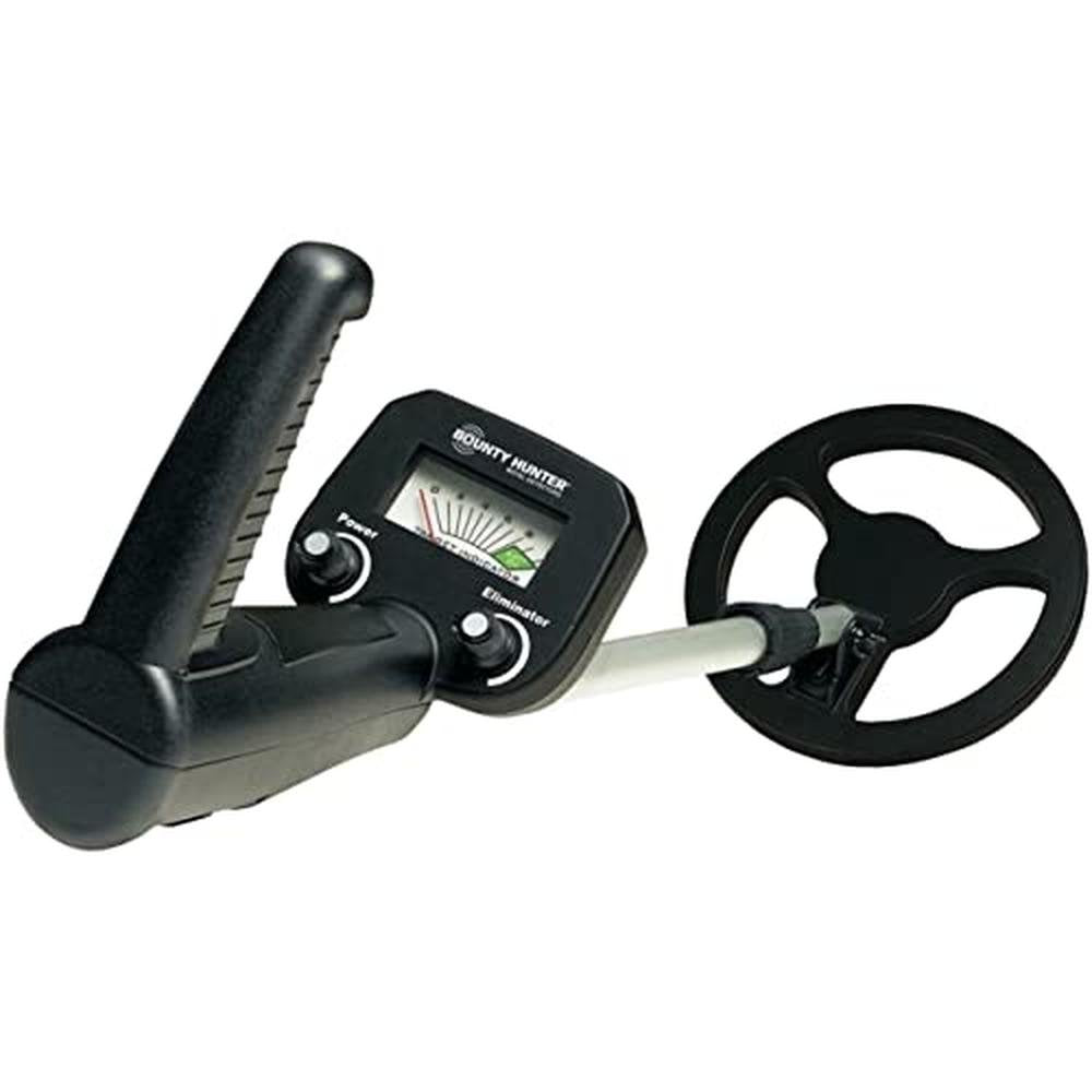 Hunter Detector: Bounty Hunter Junior Metal Detector – In Use