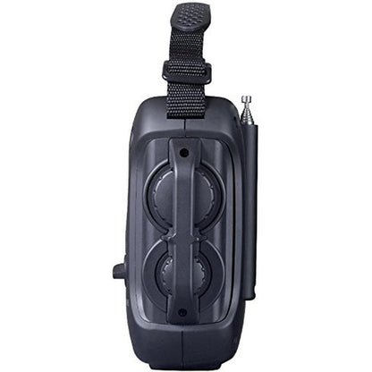 Kaito Voyager Pro KA600: Digital Solar Dynamo Hand Crank – In Use