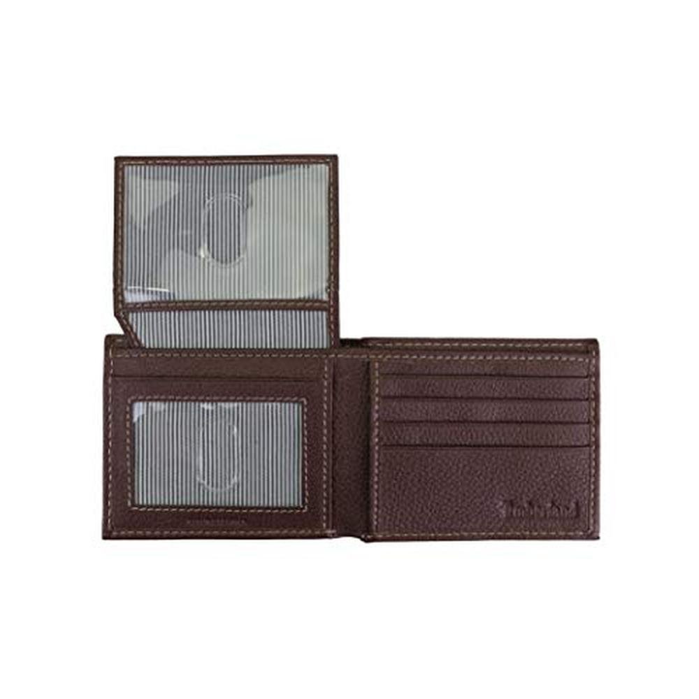 Timberland Men's Leather Wallet – Close-up Detail