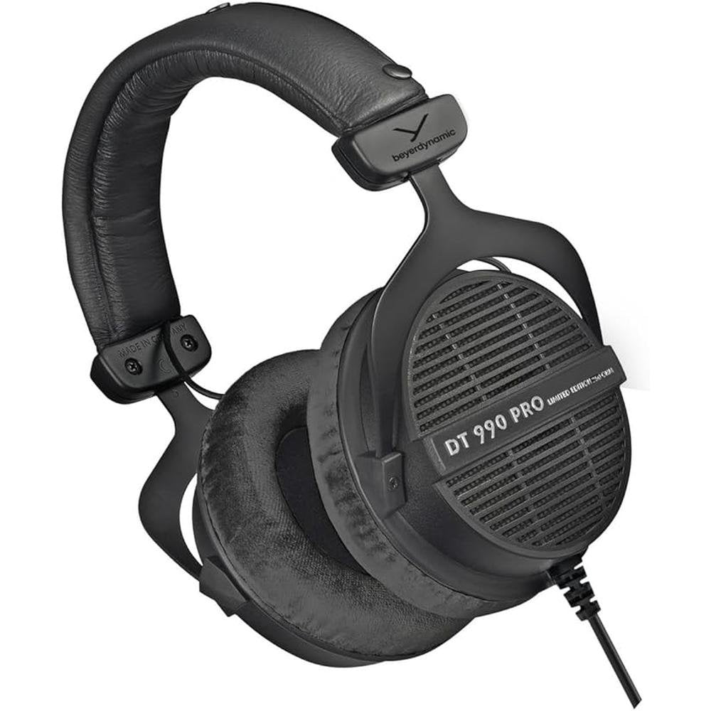 beyerdynamic DT 990 PRO 250 ohm – In Use