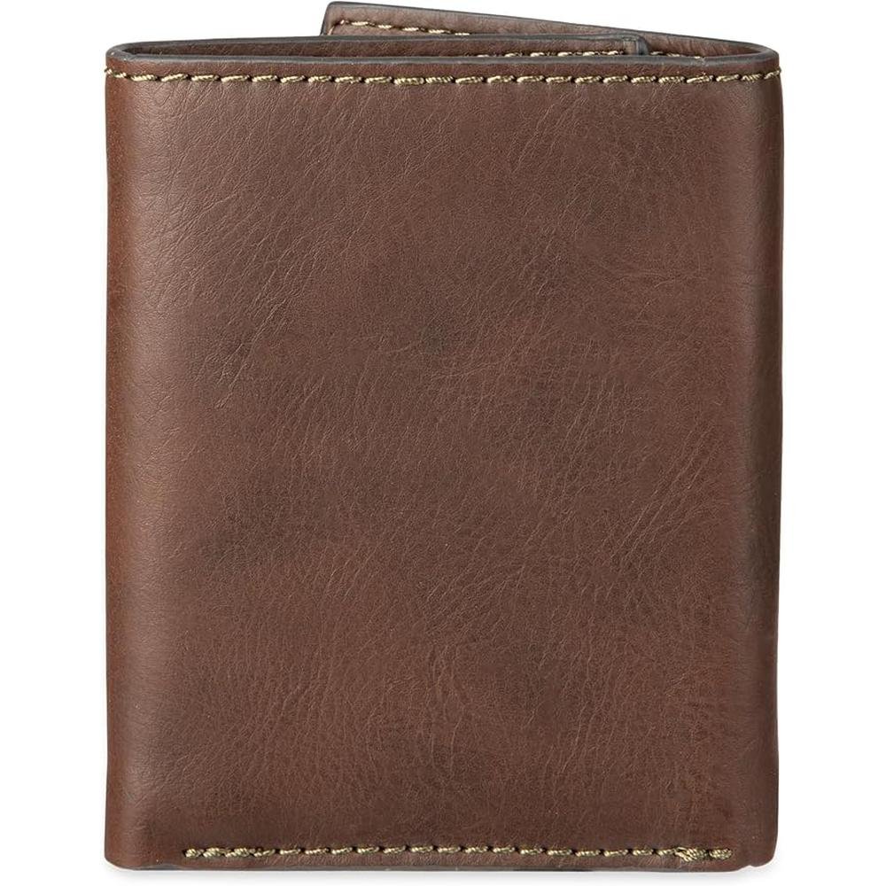 Levi Men's Trifold Wallet: Levi's Sleek and Slim Design – Close-up Detail
