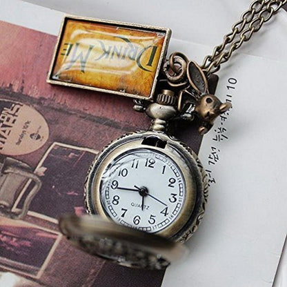 Watch Onwon: Onwon Vintage Drink Me Pocket Watch Necklace – Close-up Detail