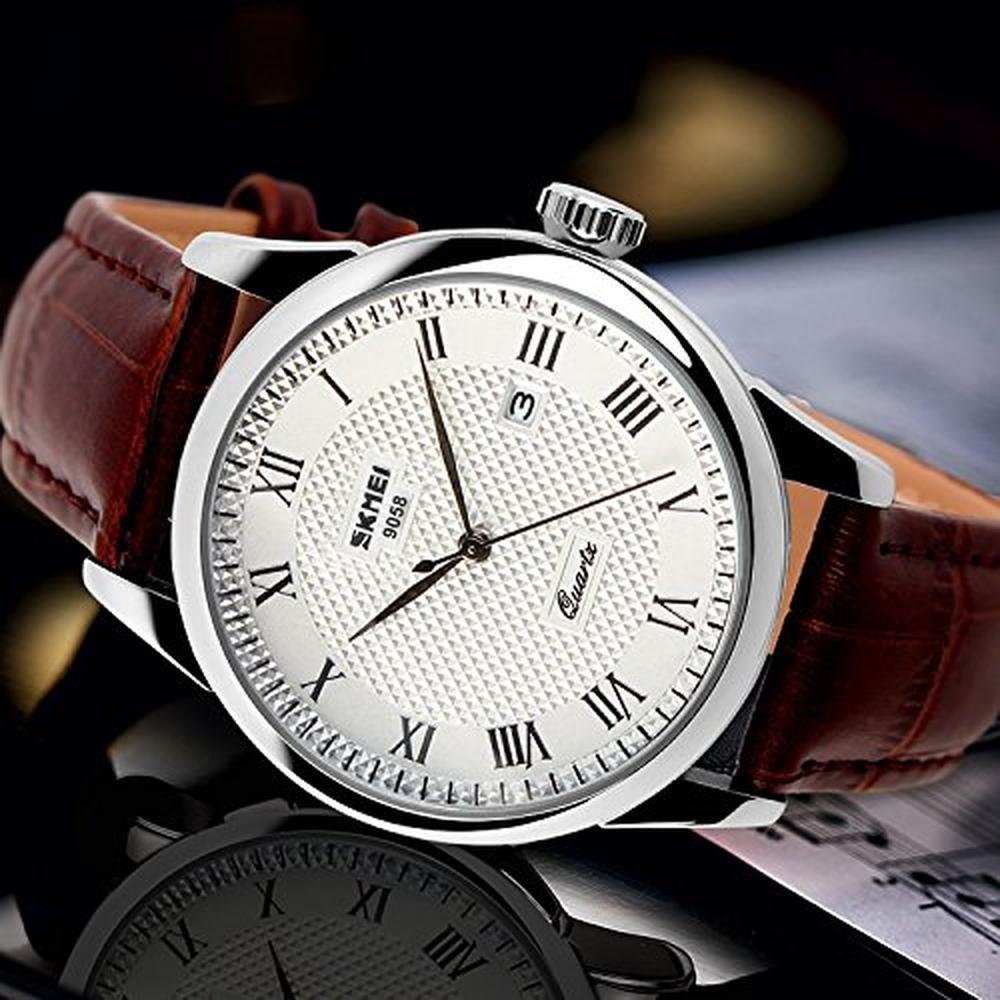 Mens Leather Band Quartz Watch – Close-up Detail