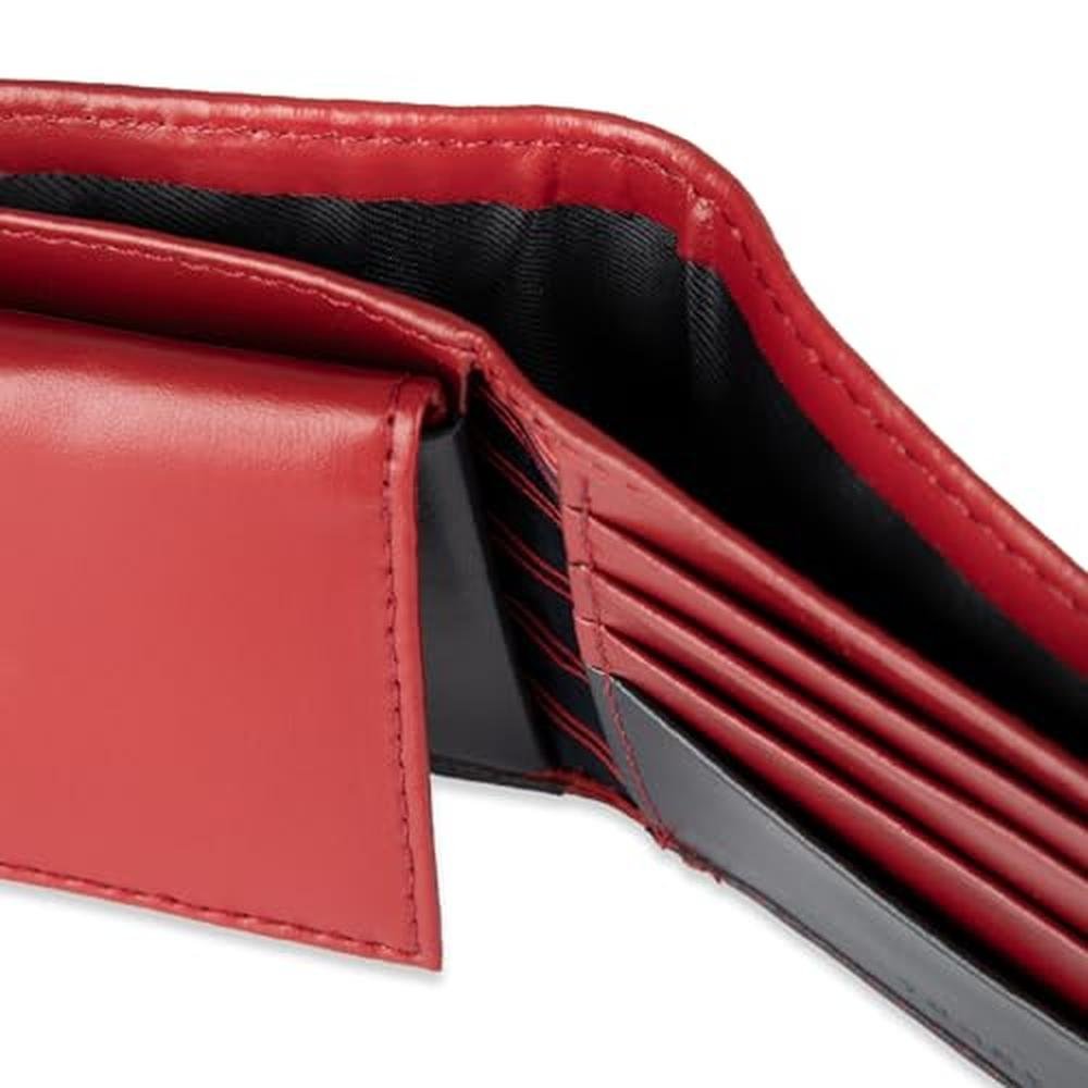 Tommy Hilfiger Men's Leather Wallet – Close-up Detail