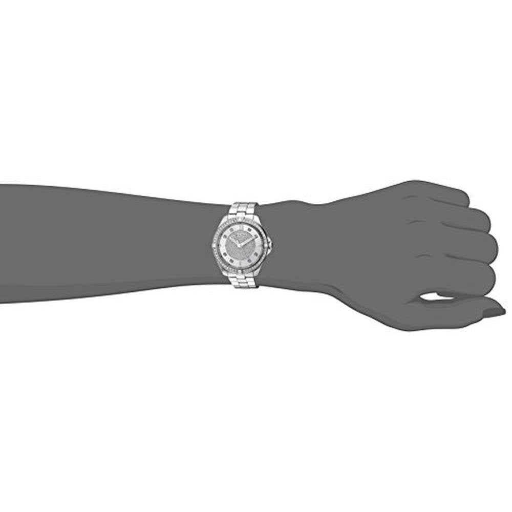 Experience Sophistication with the Exclusive Bulova Ladies – Packaging