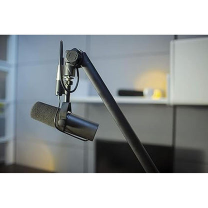 Microphone Gator: Gator Frameworks Deluxe Desk-Mounted – Side View