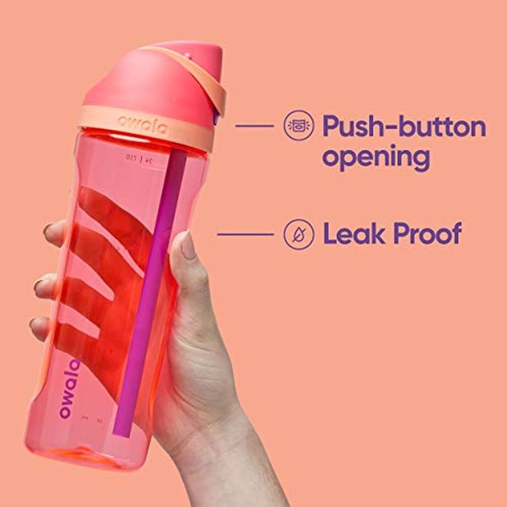Water Bottle: Owala FreeSip Clear Tritan Plastic Water – Close-up Detail