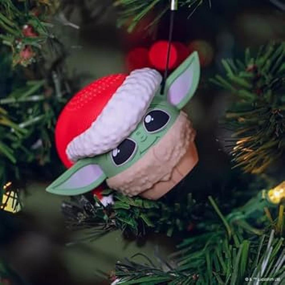 Bitty Boomers: Star Wars The Mandalorian Grogu with Santa – Side View