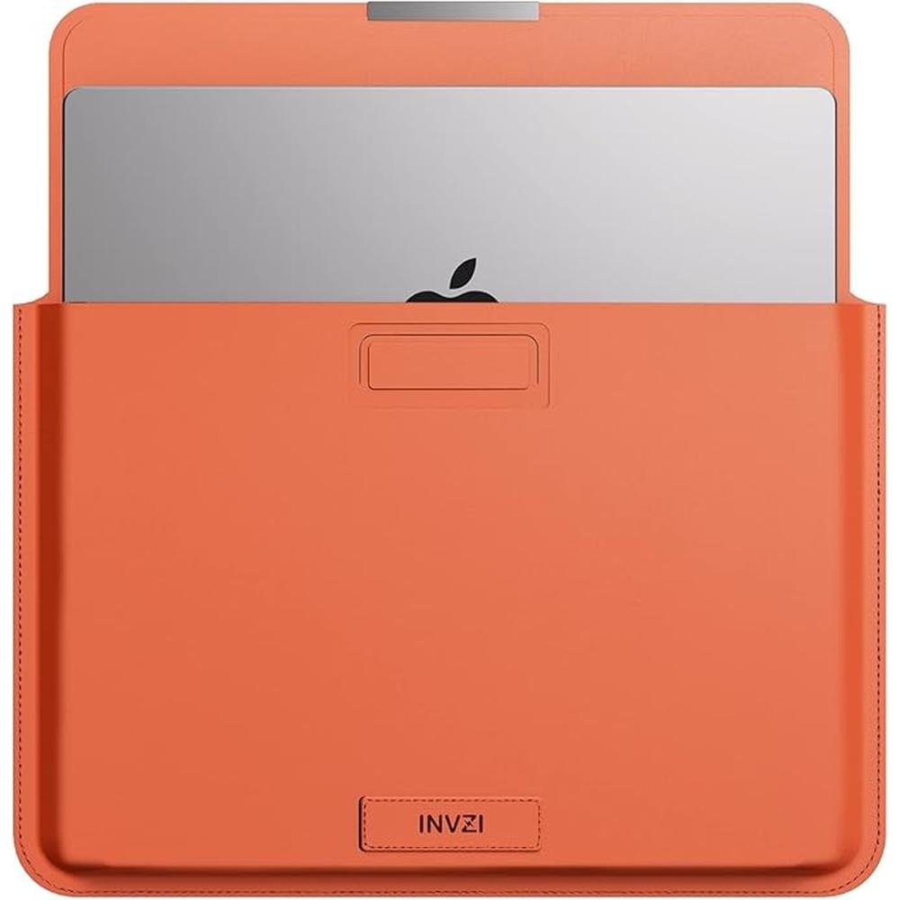 Invzi MacBook Sleeve: Premium Vegan Leather Bag – Close-up Detail