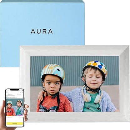 Aura Digital Frame: Carver WiFi Digital Picture Frame – Front View