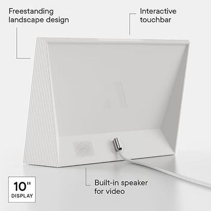 Aura Digital Frame: Carver WiFi Digital Picture Frame – In Use