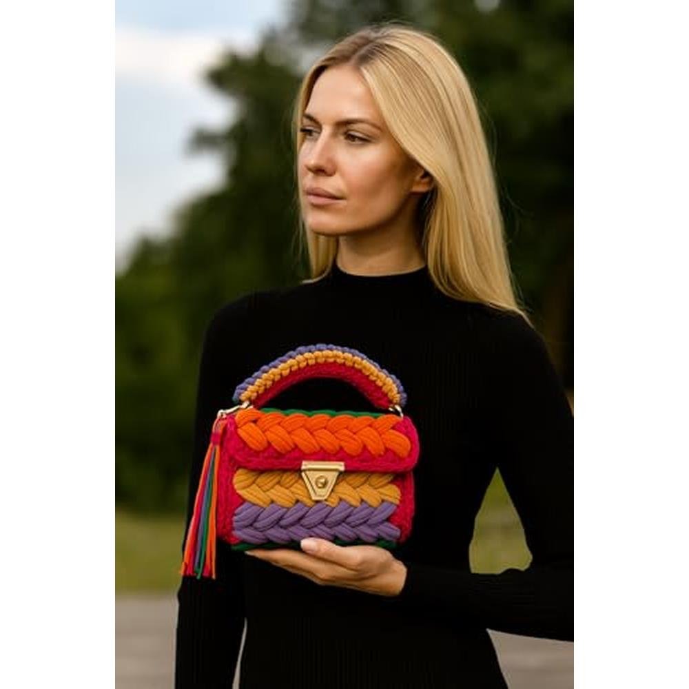 Evening Clutch: CHQEL Handmade Crochet Wedding Party Purse – Close-up Detail