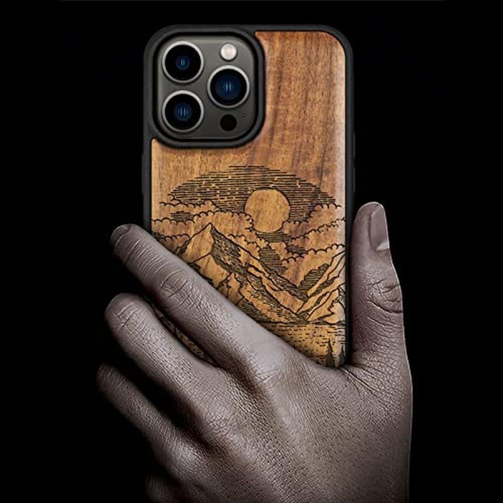 Carveit Magnetic Wood Case for iPhone 14 Pro Max – Side View