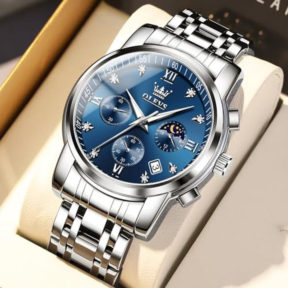Watches Men: OLEVS Silver Mens Watches Large Blue Face – Close-up Detail