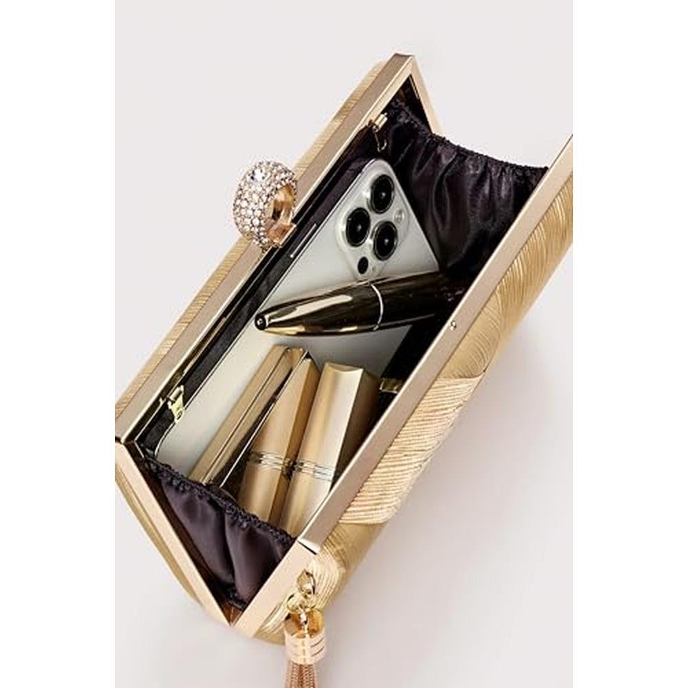 Clutch Babeyond: Babeyond Clutch Purses for Women Evening – Close-up Detail