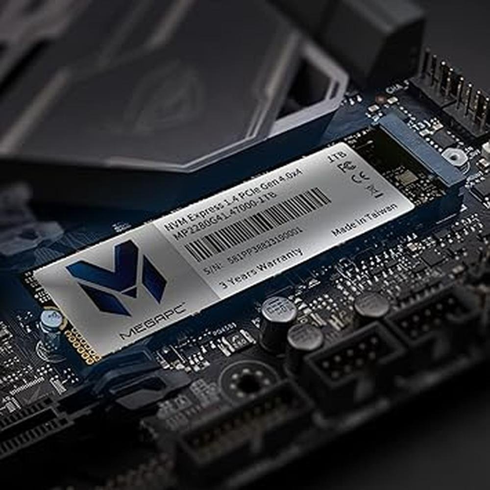 PCIe 1TB NVMe M.2 2280 Internal Solid State Hard Drive – In Use