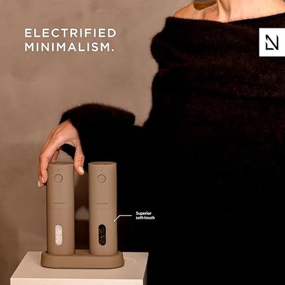 LARS NYSOM Electric Salt and Pepper Grinder Set I Automatic – Side View