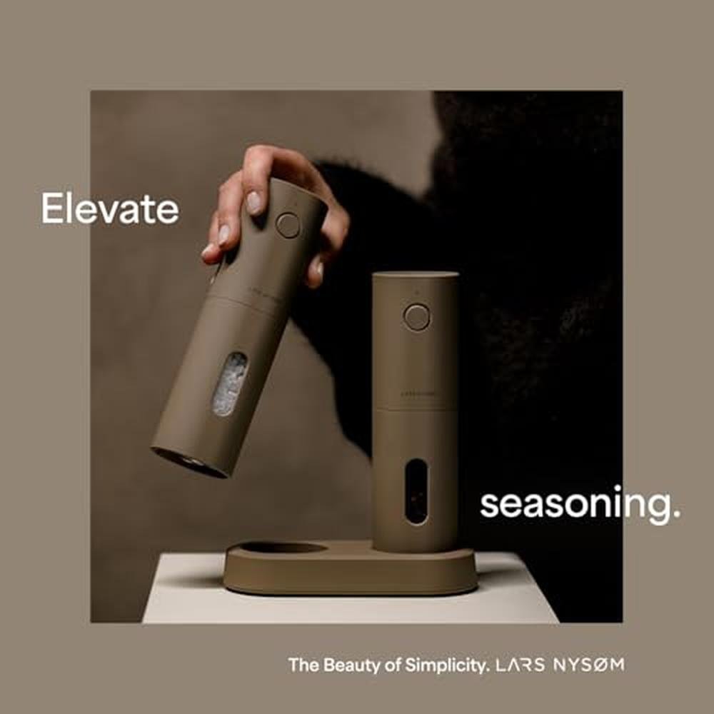 Electric Salt and Pepper Grinder – Close-up Detail
