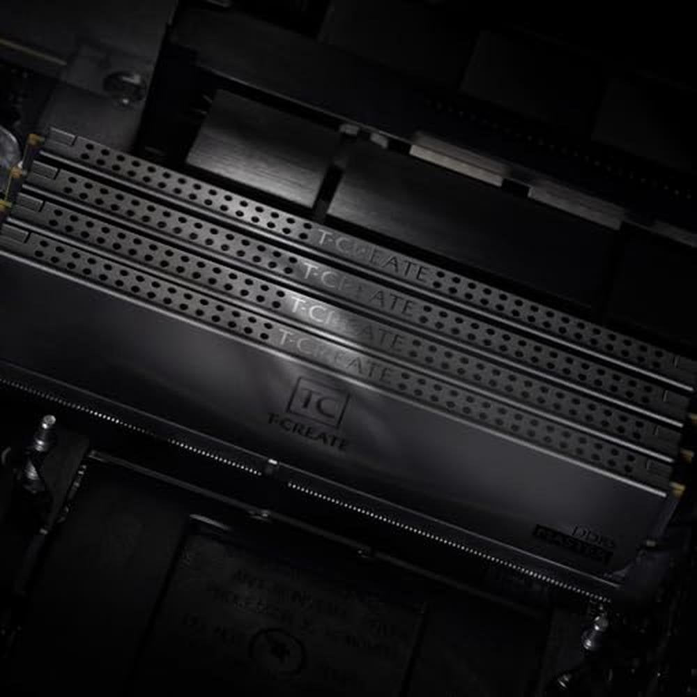 TEAMGROUP T-Create Master Overclocking DDR5 R-DIMM 64GB Kit – Packaging
