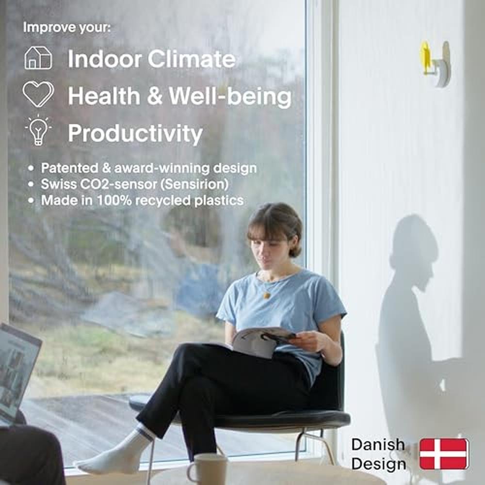 Birdie 2.0: Design Indoor CO2 Monitor – Side View