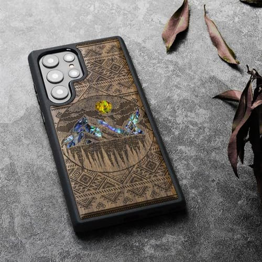 Case S24 Ultra: Carveit Designer Wooden Case – Close-up Detail