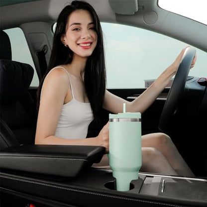 Labulabla 40oz: Premium Stainless Steel Insulated Tumbler – In Use