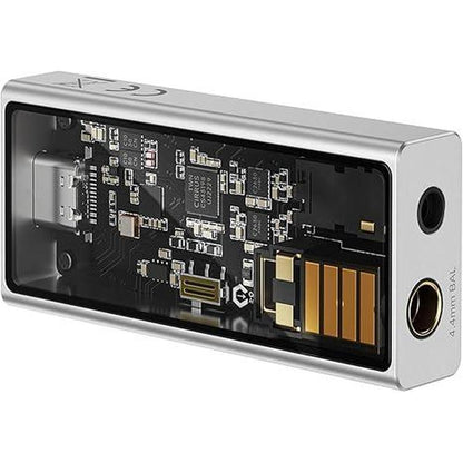 M15C Headphone: Questyle M15C Amplifier 32bit 384kHz – Front View