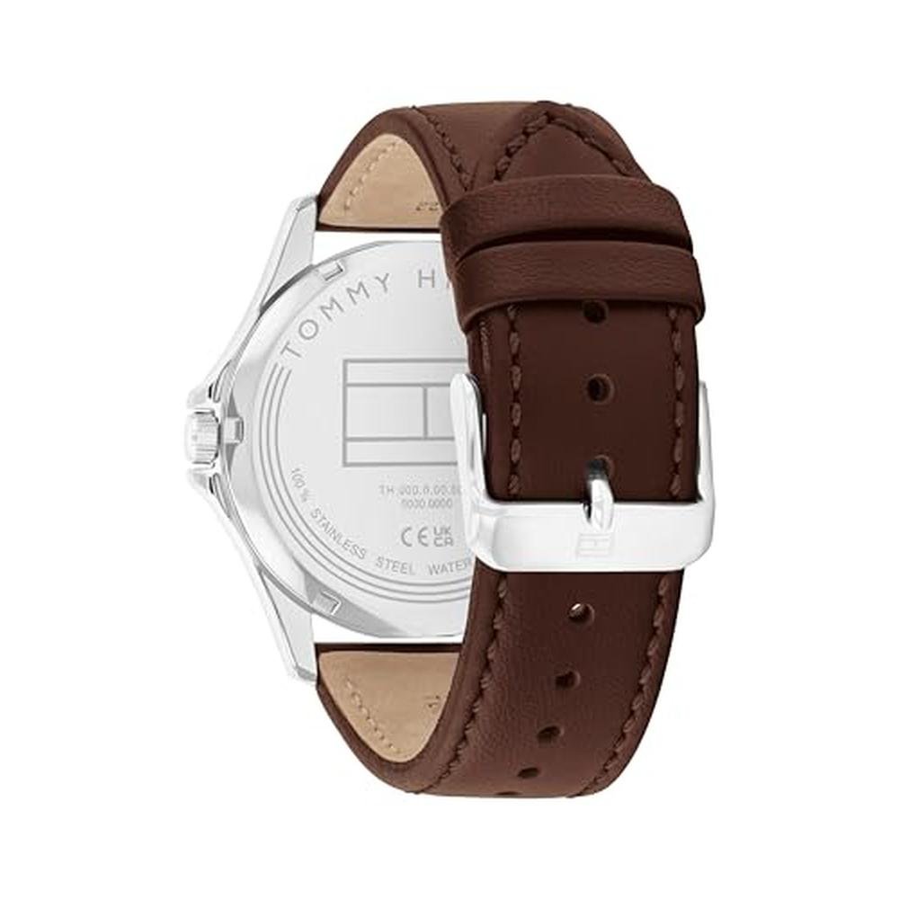 Luxury Timepieces: Tommy Hilfiger Men's 3H Quartz Watch – Close-up Detail