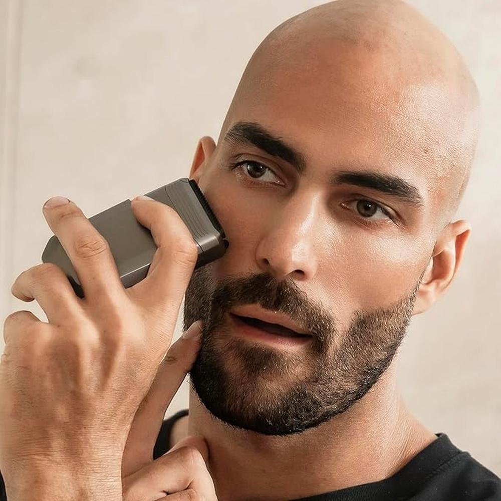 Electric Compact: Premium Electric Foil Shavers for Men – Packaging