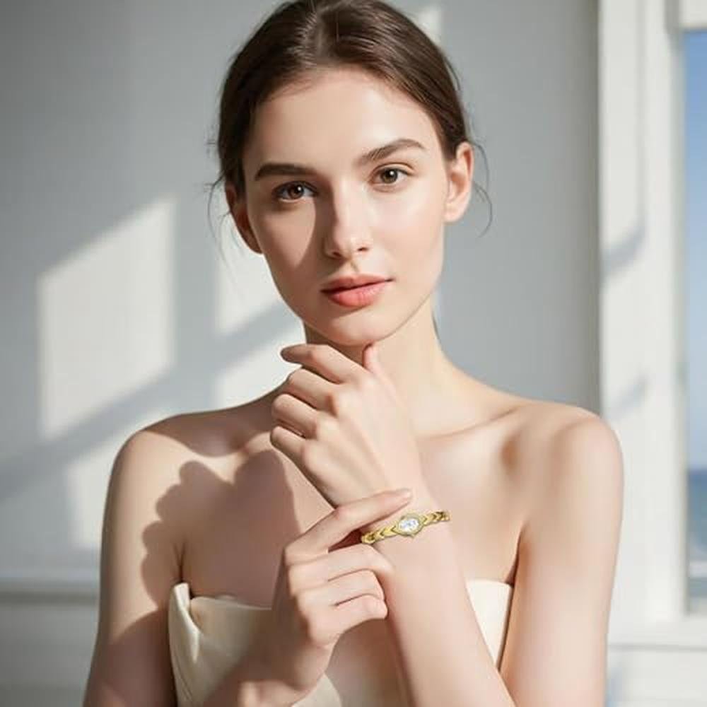 Timeless Elegance: Rovixs Petite Classic Oval Gold Womens – Side View