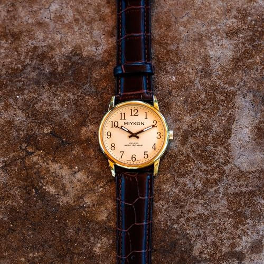 Gold Watches: Miykon Casual Analog Watches for Men – Close-up Detail
