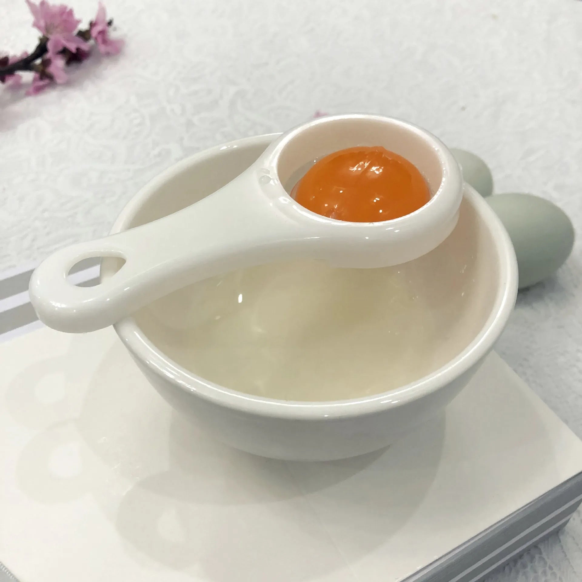 Egg White Separator Tool: Plastic Yolk Filter Gadget for Kitchen