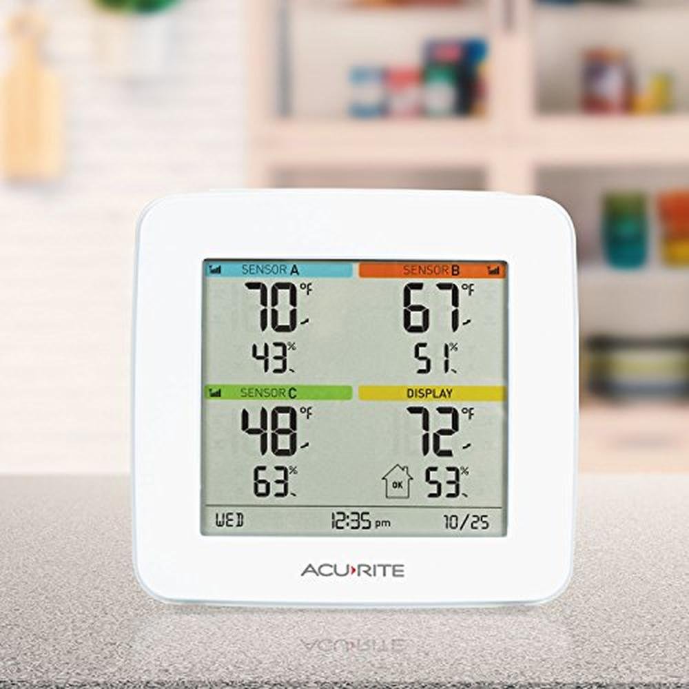 Acurite 01096M: Temperature Humidity Station with 3 Indoor – In Use