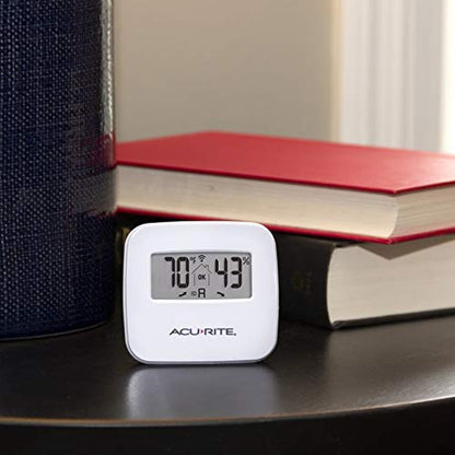Acurite 01096M: Temperature Humidity Station with 3 Indoor – Packaging