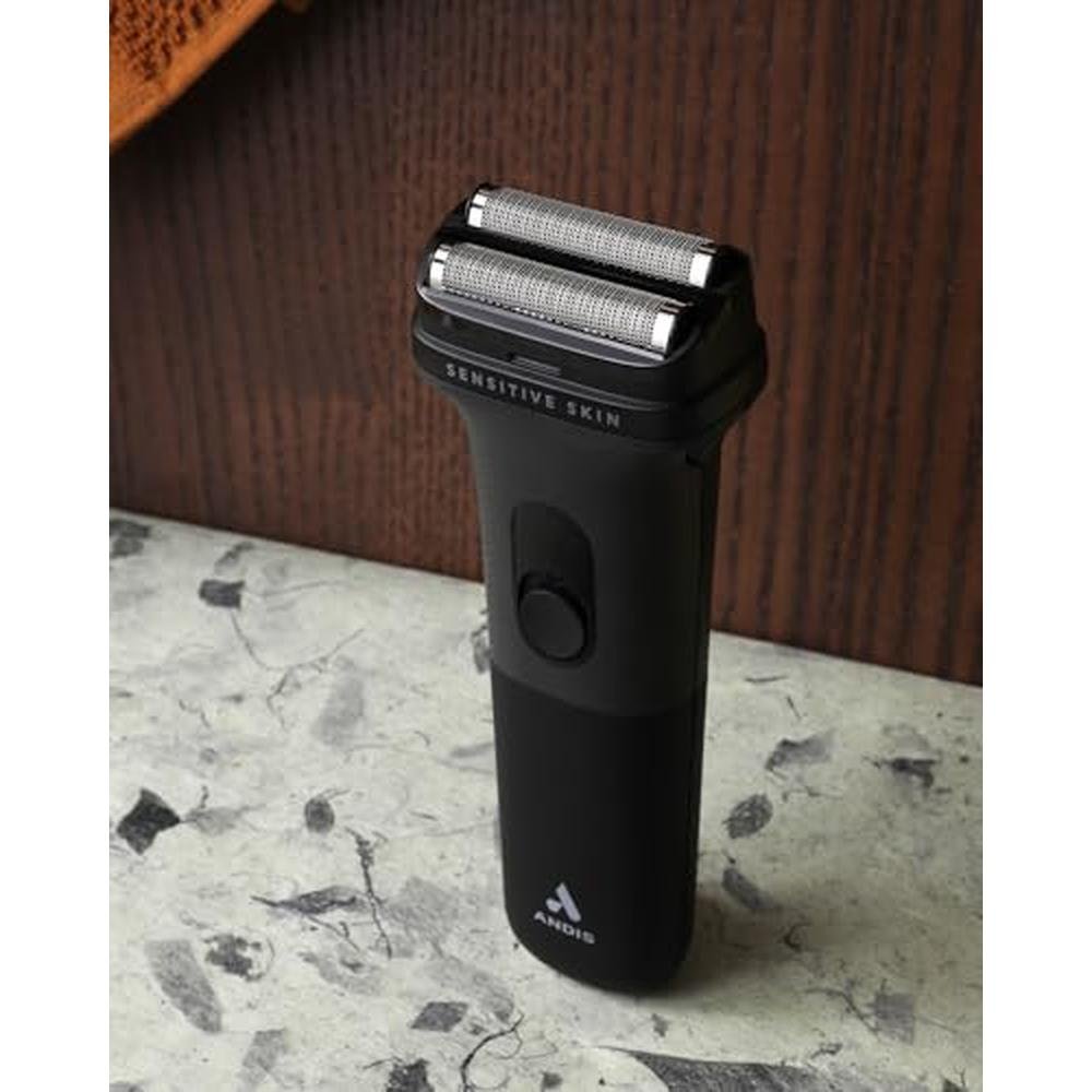 Foil Black: Andis 17480 Inform Lithium Ion Electric Foil – In Use