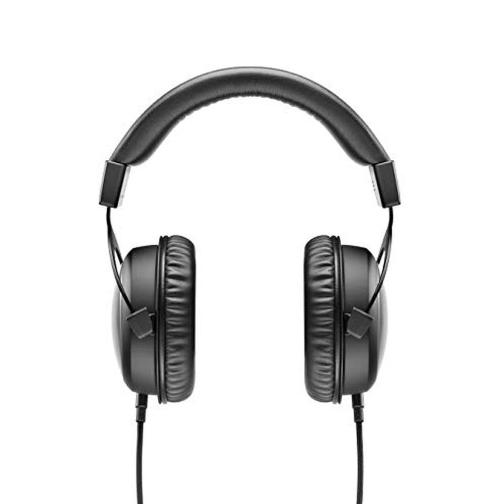 beyerdynamic T5 High-end Tesla Headphones (3rd Generation) – Close-up Detail