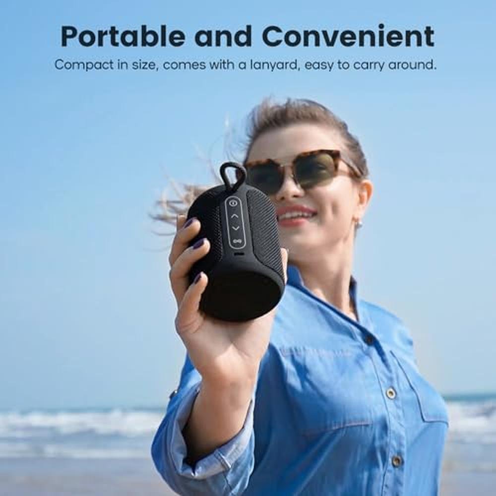 Speaker Bluetooth: Premium Wireless IP67 Waterproof – In Use