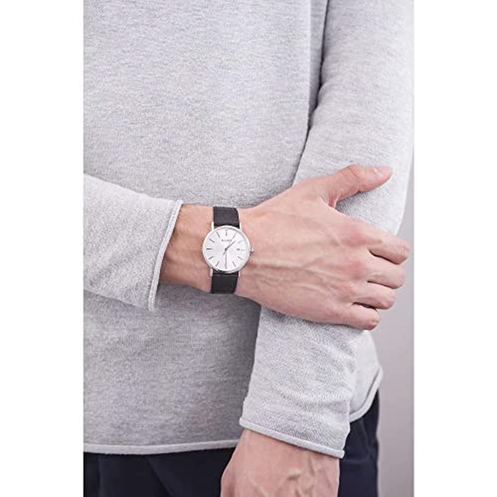 Bulova Men: Bulova Classic 3-Hand Calendar Date Quartz – Close-up Detail