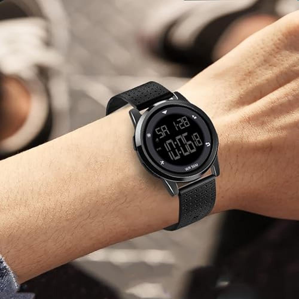 CakCity Men's Digital Sports Watch – Side View