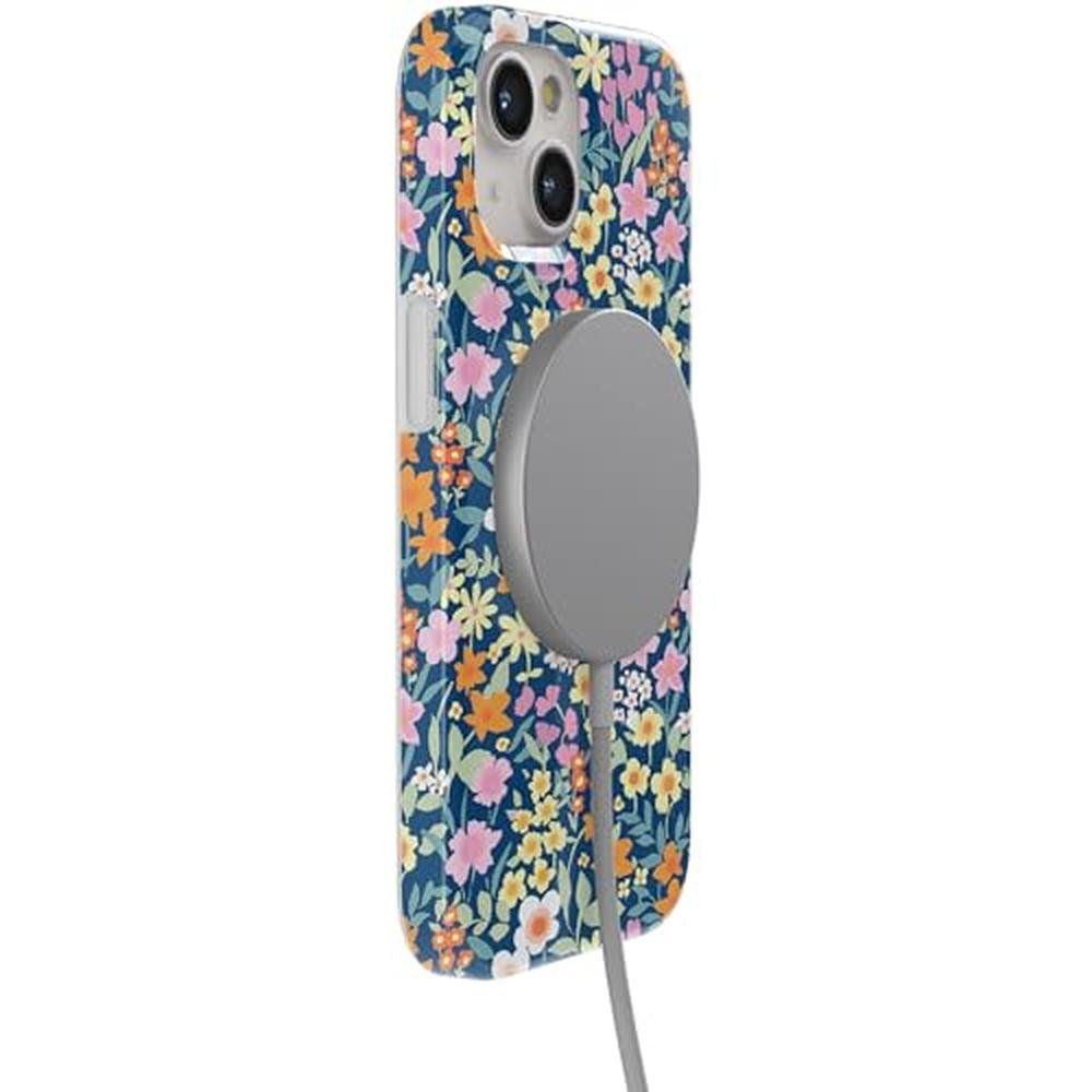 Casely iPhone 15 Case: Full Bloom Navy Floral – Packaging