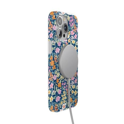 Casely iPhone 15 Pro Case: Full Bloom Navy Floral – Packaging