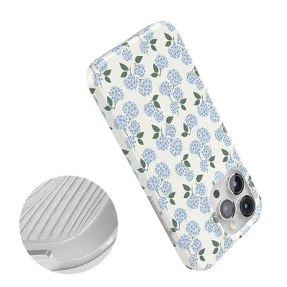 Casely iPhone 15 Pro Case: Nantucket Cottage Blue Hydrangea – Packaging