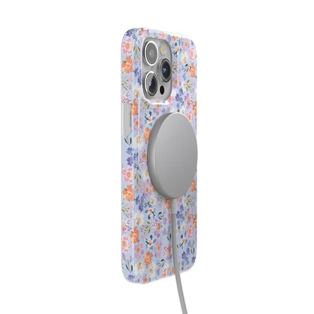 Casely iPhone 15 Pro Case: Poppy Meadows Pastel Floral – Packaging